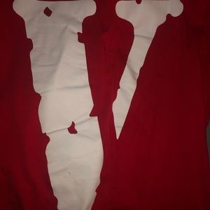 Vlone shirt it’s a 1 an 1